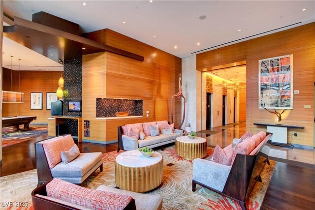 3750 Las Vegas Blvd Unit 2711, Las Vegas, NV 89158 - lobby featuring wood walls