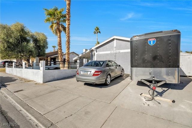 view of front of home with a fenced front yard