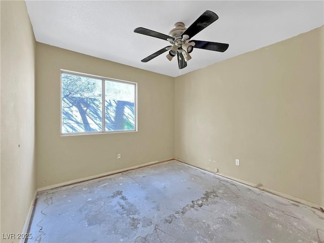 empty room featuring a ceiling fan