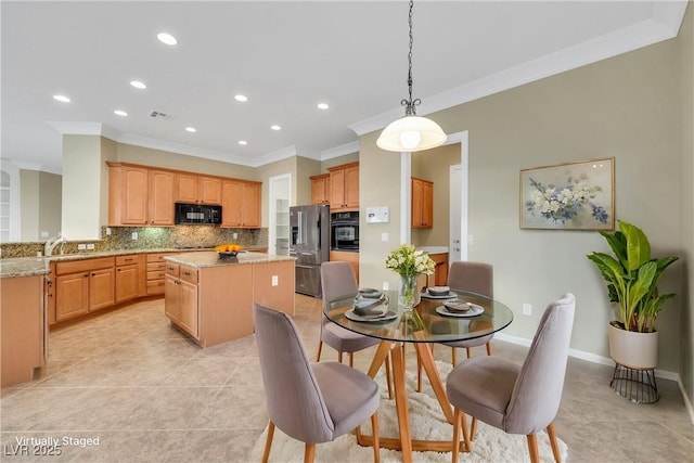 dining room with visible vents, baseboards, ornamental molding, recessed lighting, and light tile patterned flooring