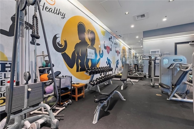 exercise room featuring visible vents and recessed lighting