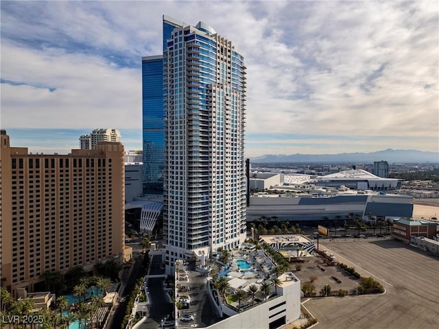 2700 Las Vegas Blvd Unit 1202, Las Vegas, NV 89109 - city view featuring a mountain backdrop