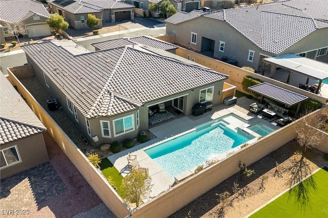 bird's eye view with a residential view