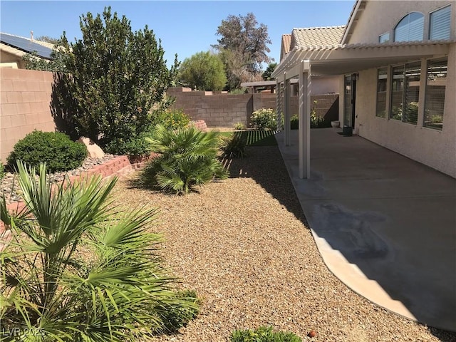 331 Mount Hope St, Henderson, NV 89014 - view of yard with a patio area