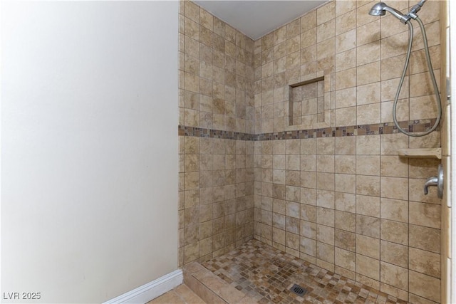 1560 Jamielinn Ln Unit 101, Las Vegas, NV 89110 - full bathroom with tiled shower and baseboards