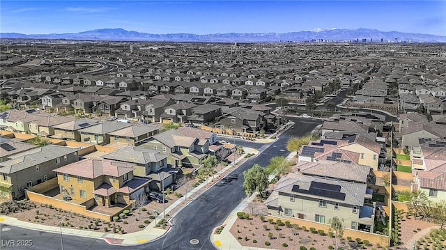 birds eye view of property featuring a residential view and a mountain view