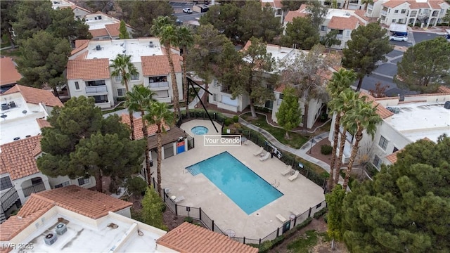 bird's eye view with a residential view