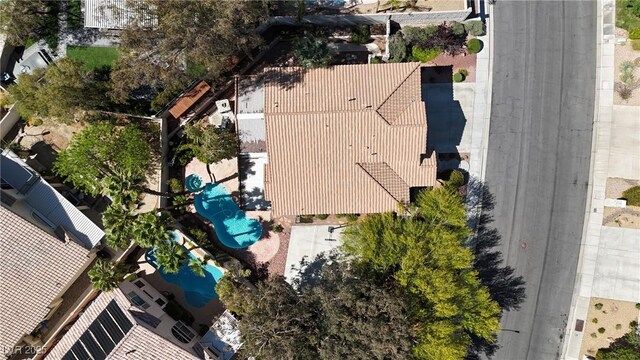 3047 Whispering Crest Dr, Henderson, NV 89052 - aerial view of property and surrounding area featuring a pool area