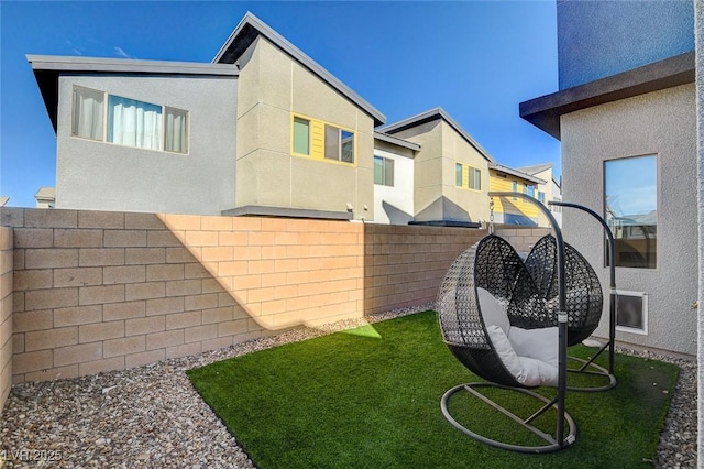 view of yard featuring a fenced backyard