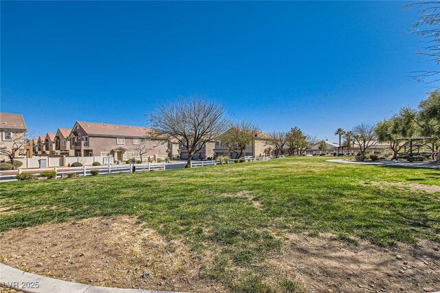 view of yard featuring a residential view