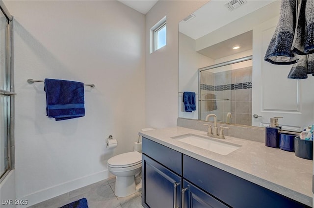 full bath featuring a shower with shower door, visible vents, vanity, and toilet