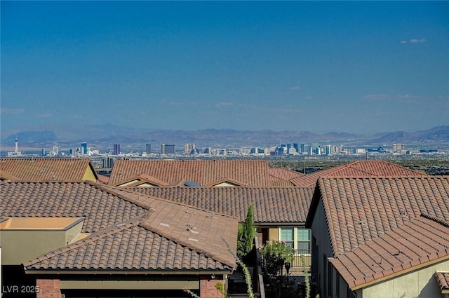 view of city featuring a mountain view