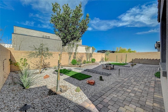 view of patio with a fenced backyard