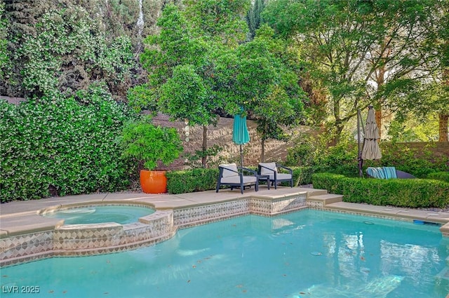 3863 Glasgow Green Dr, Las Vegas, NV 89141 - outdoor pool with an in ground hot tub