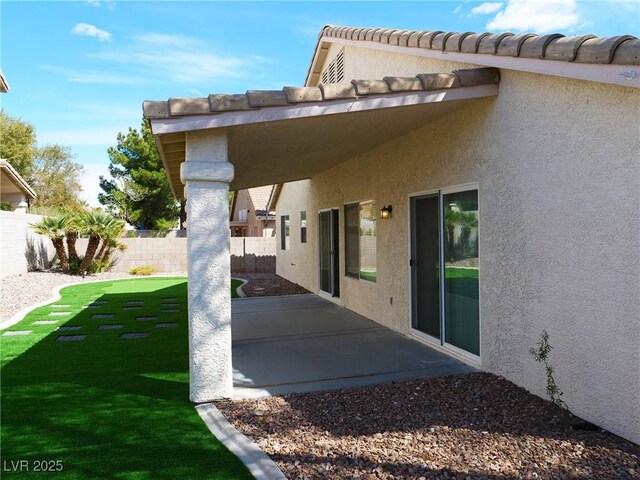 view of patio with a fenced backyard