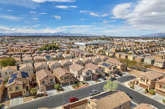 bird's eye view featuring a residential view and a mountain view