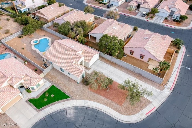 birds eye view of property featuring a residential view