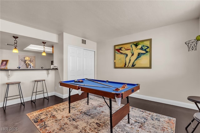 game room with dark wood finished floors, billiards, visible vents, and baseboards