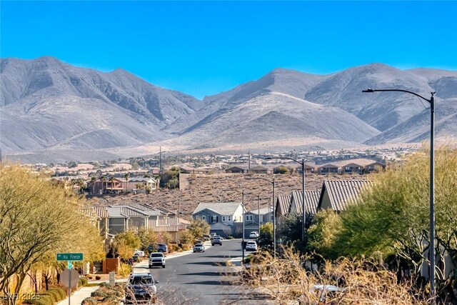 view of mountain feature with a residential view