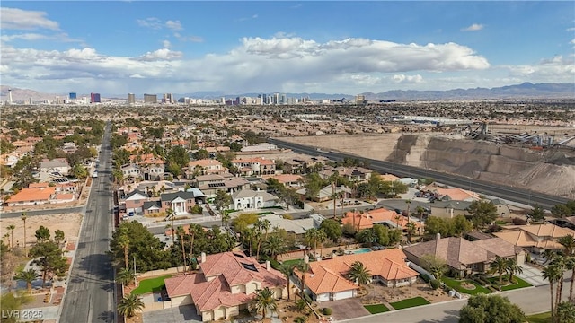 birds eye view of property featuring a residential view