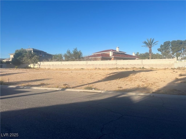 Listing photo 2 for Woodstock Ct, Las Vegas NV 89118