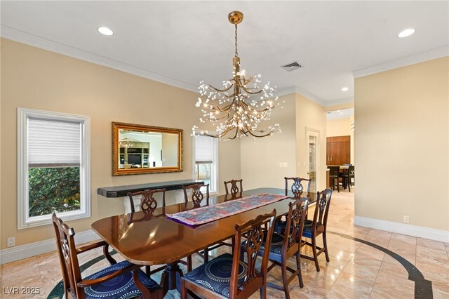 dining room with crown molding, recessed lighting, baseboards, and visible vents