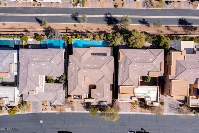 birds eye view of property featuring a residential view