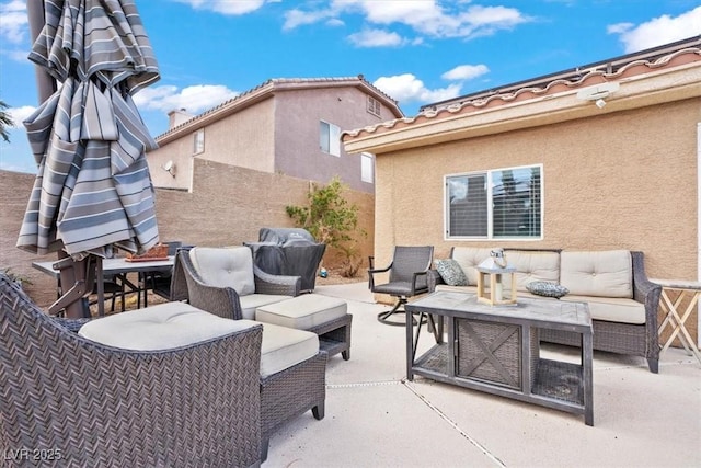 view of patio featuring an outdoor living space