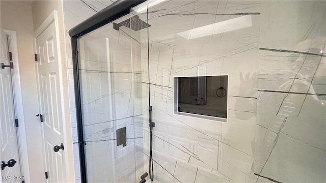 full bathroom featuring a stall shower