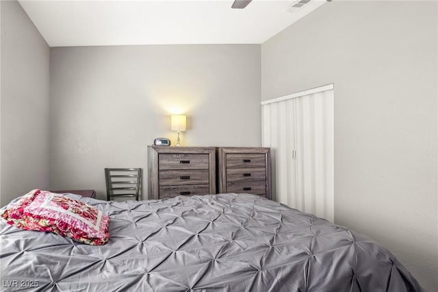 bedroom with a ceiling fan