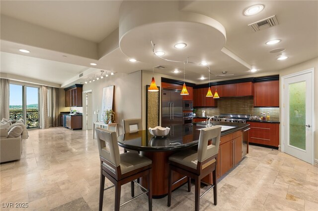 dining room with visible vents and recessed lighting