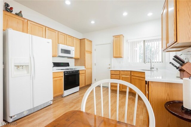 2147 Indigo Creek Ave, Henderson, NV 89012 - photo 20