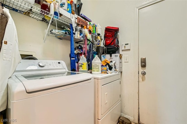 laundry room featuring laundry area and independent washer and dryer