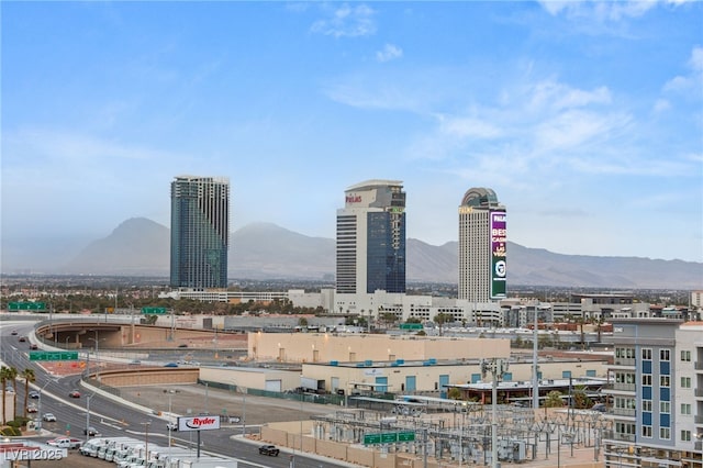 view of city featuring a mountain view