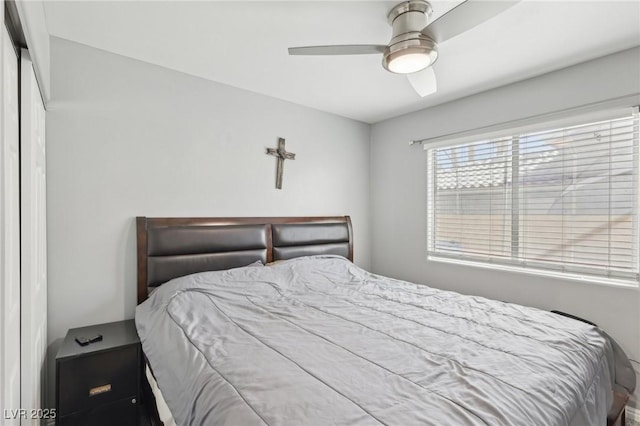 bedroom with a ceiling fan