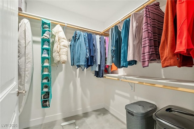 view of spacious closet