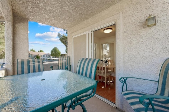 balcony with outdoor dining space