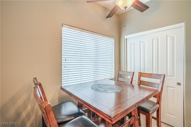 dining room with ceiling fan