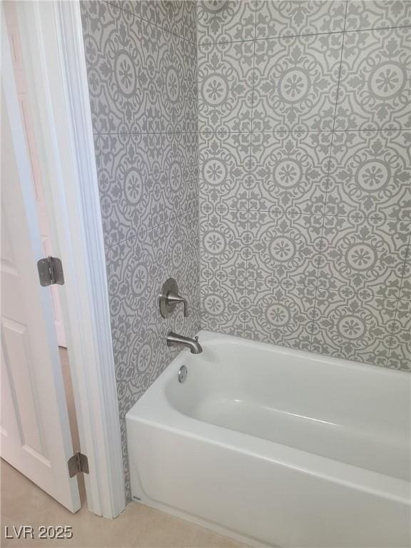 full bathroom with shower / bathing tub combination