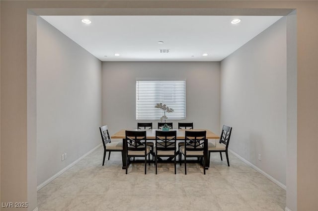 dining room with recessed lighting, visible vents, and baseboards