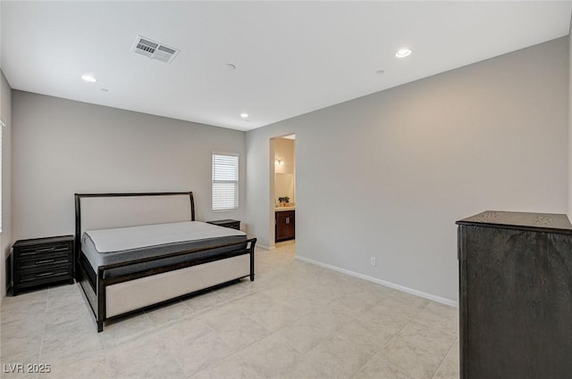 bedroom featuring recessed lighting, visible vents, baseboards, and connected bathroom