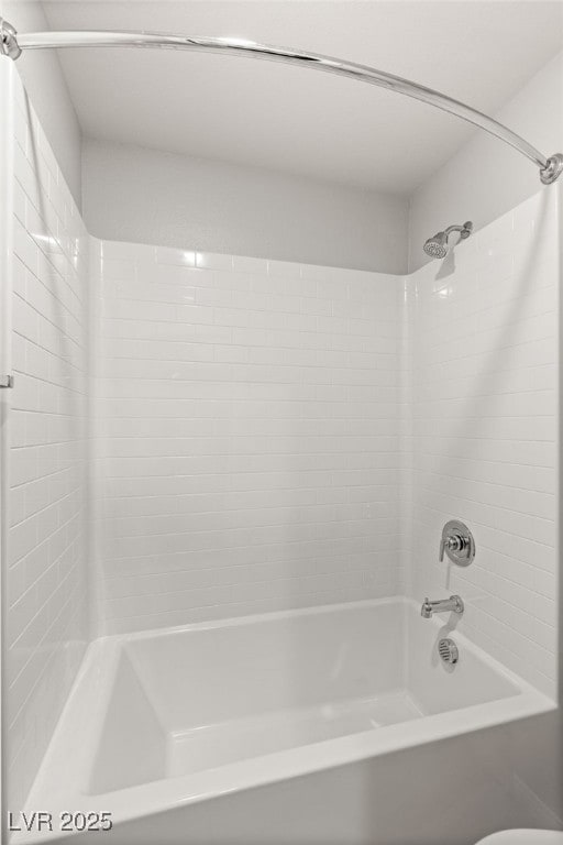 bathroom featuring shower / bathing tub combination