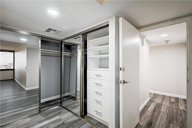 205 E Harmon Ave Unit 1010, Las Vegas, NV 89169 - closet featuring visible vents