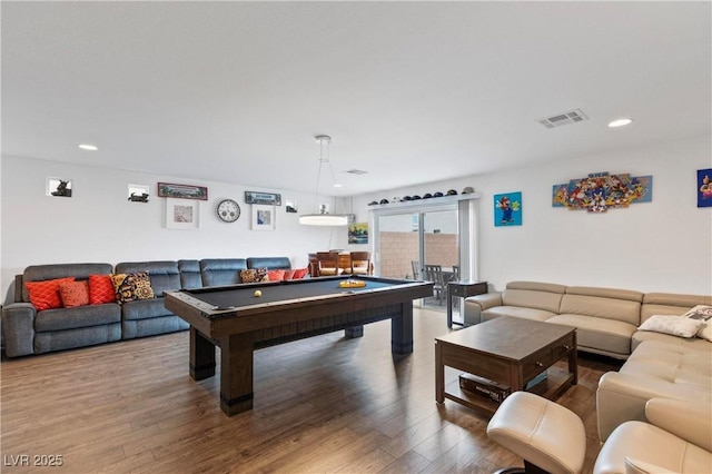 playroom with recessed lighting, visible vents, wood finished floors, and pool table