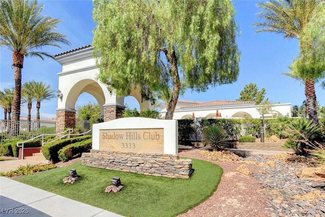 view of community / neighborhood sign