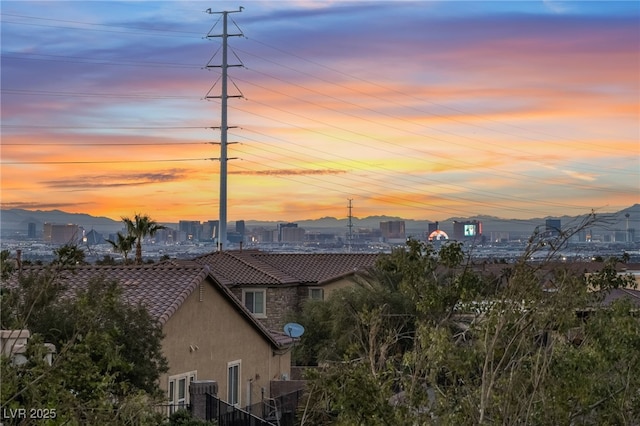 872 Timber Walk Dr, Henderson, NV 89052 - property view of mountains with a view of city