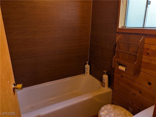 bathroom featuring a bathing tub