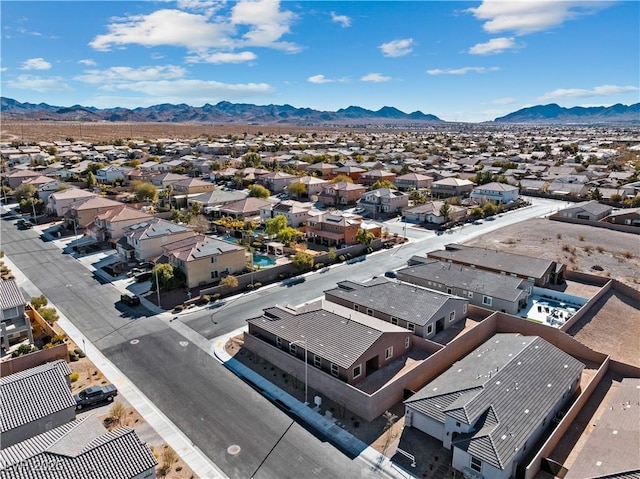 bird's eye view featuring a residential view and a mountain view