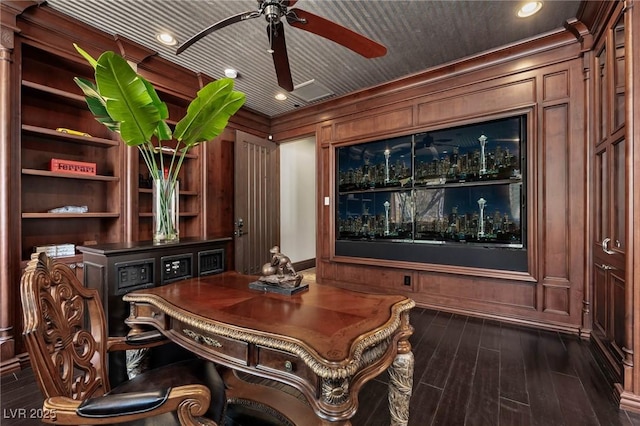 office space featuring recessed lighting, dark wood-style floors, ceiling fan, and crown molding