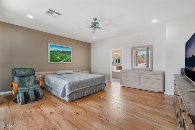 bedroom featuring light wood-style flooring, recessed lighting, visible vents, and baseboards